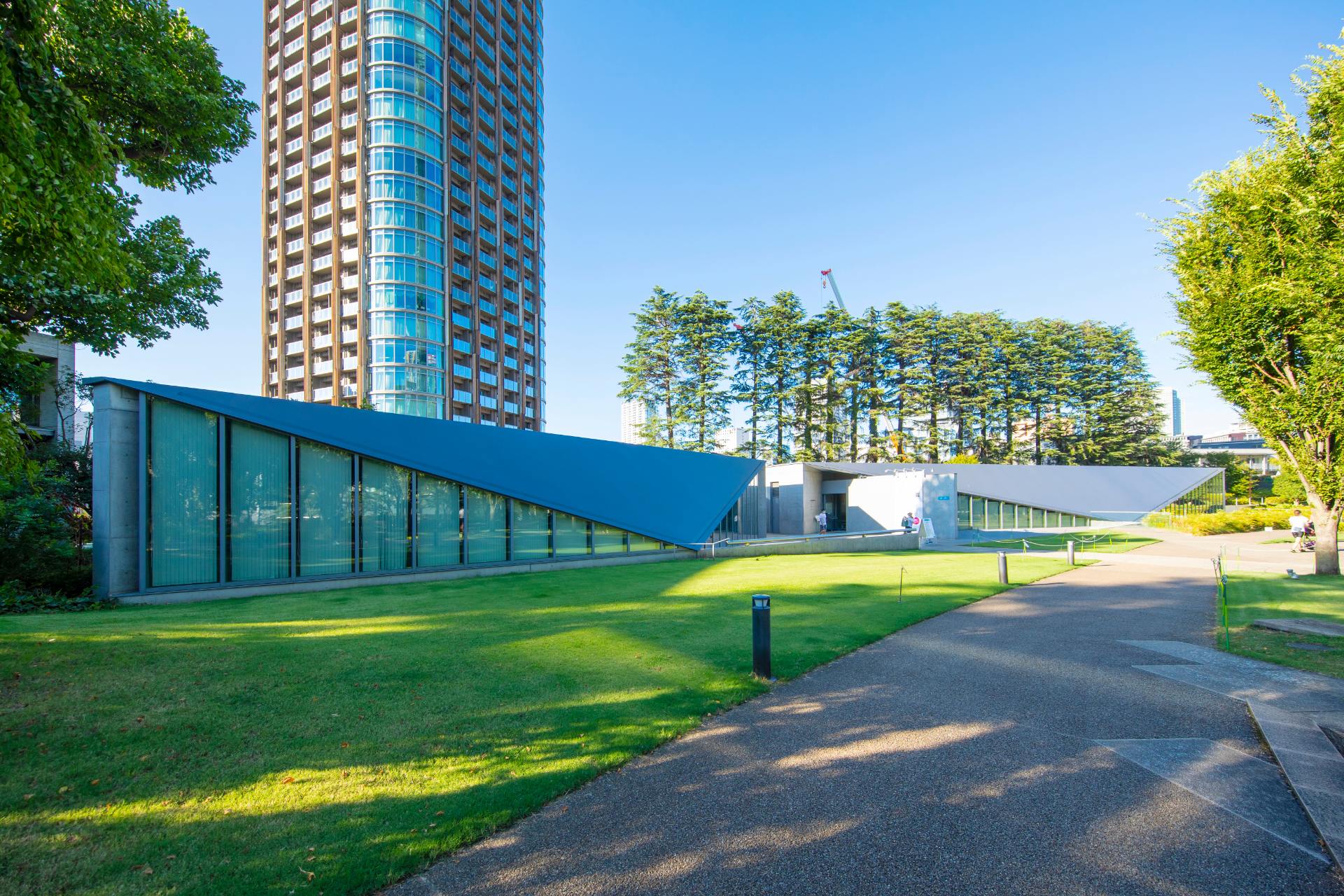 東京ミッドタウン内にある、個性的な美術館「21_21 DESIGN SIGHT」